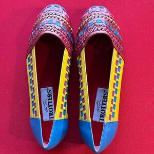 Trotters Red, Blue, and Yellow Women's Flats